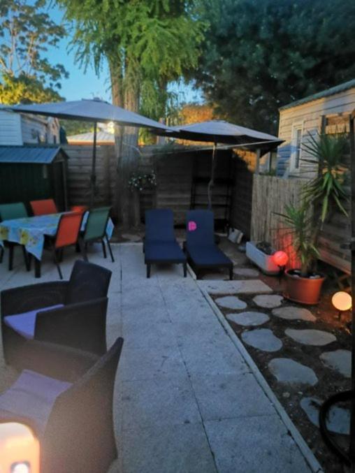 Mobilhomme bungalow 6 personnes villeneuve loubet marina baie des anges Extérieur photo